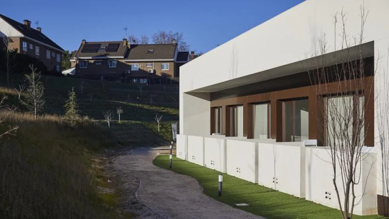 One of the pavilions in Madrid of the Casa Avintia Foundation for accommodation of relatives of patients admitted to the ICU