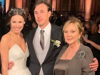 Roberto García Moritán and Carolina Pampita Ardohain with Lucila Fernández Llanos, his mother